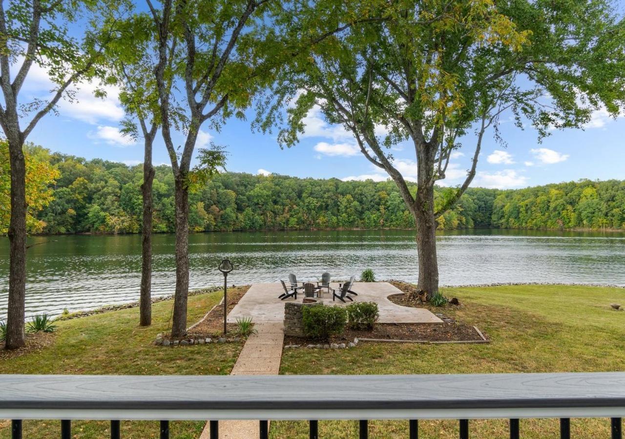 Rare Find Best Lot With Dock And Views On Lake Winchester 外观 照片